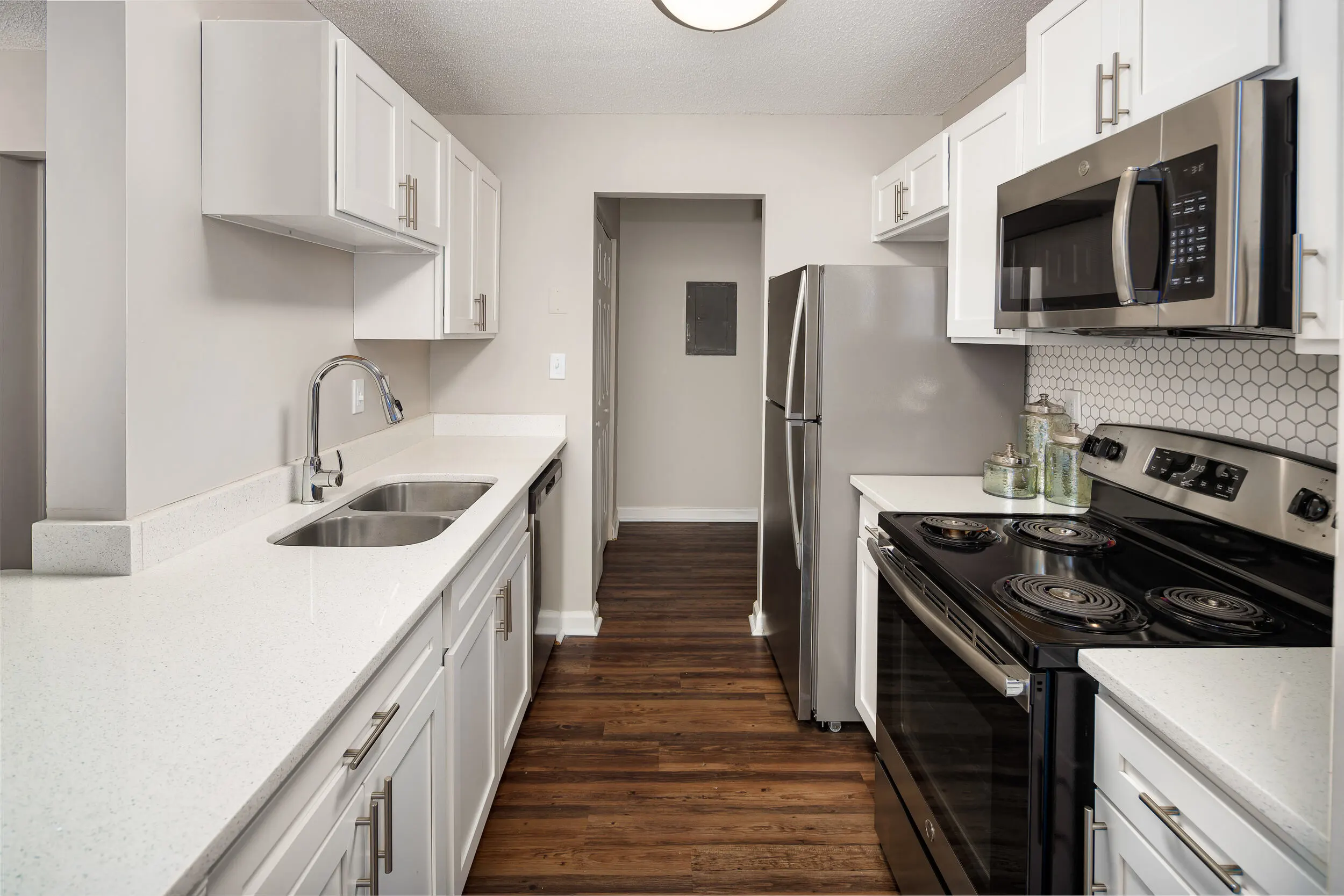 the mark 7120 marrow apartments kitchen